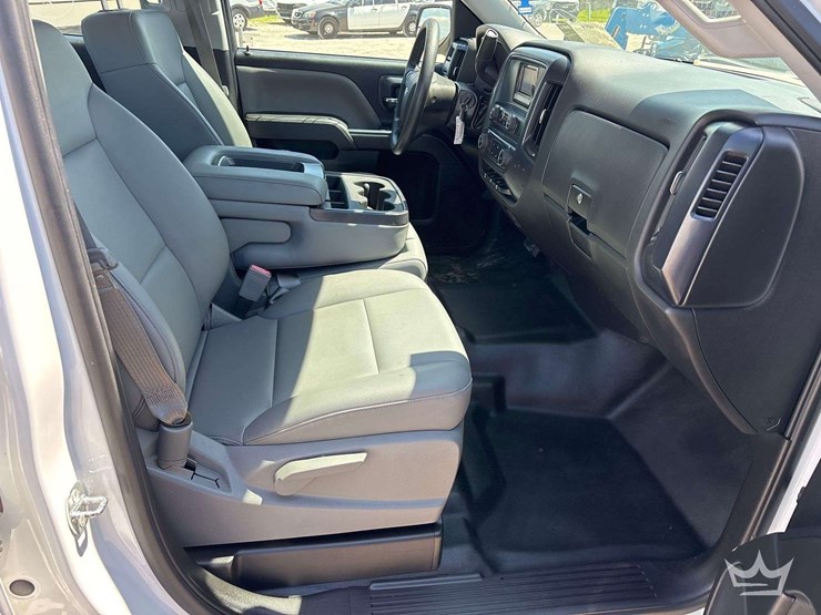 2014-chevrolet-silverado-crew-cab-pickup-truck-image-22