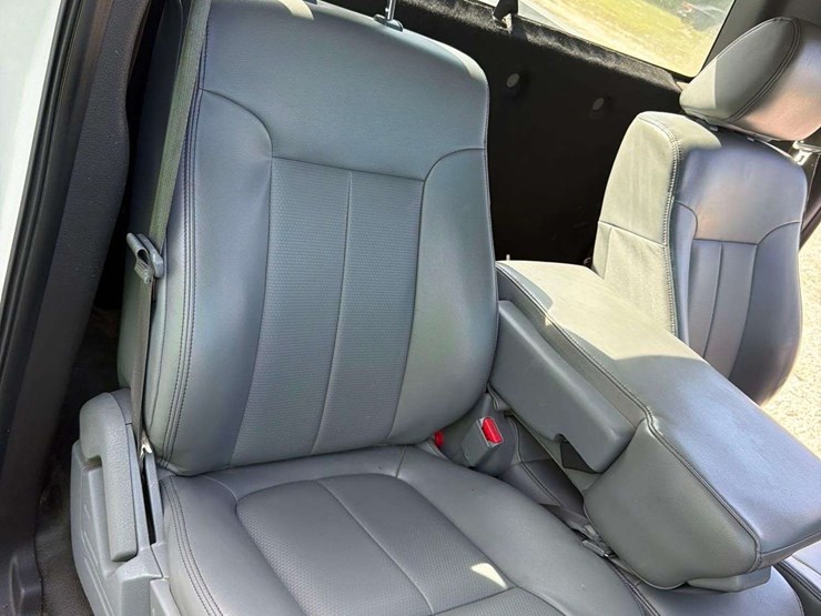 2014-ford-f150-image-15