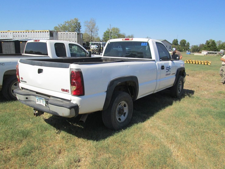 2007-chevrolet-2500hd-image-3