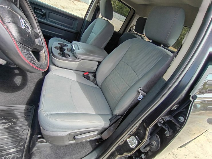 2018-dodge-1500-image-29
