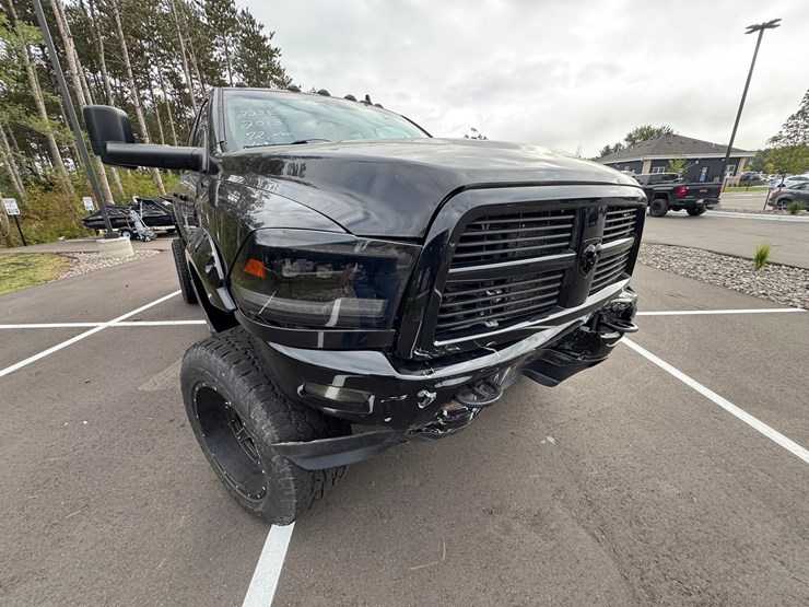 2013-dodge-2500-image-24