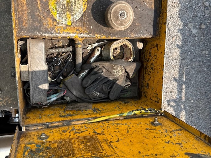 #2519-•-wolfpack-2500-double-drum-compactor-image-12