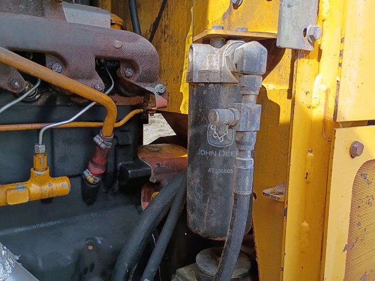 2008-deere-670d-image-55