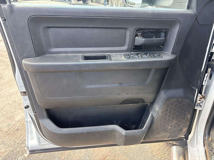 2018-utility-flatbed-image-10