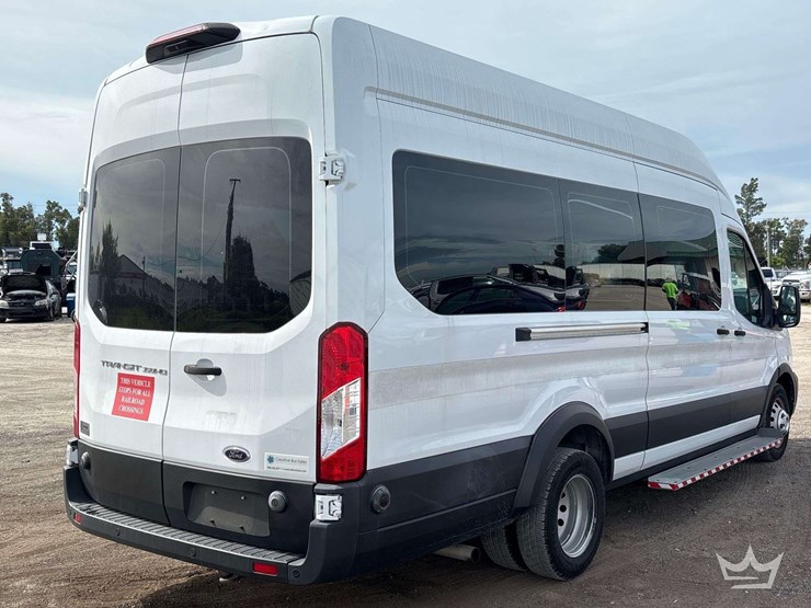 2020-ford-transit-image-3