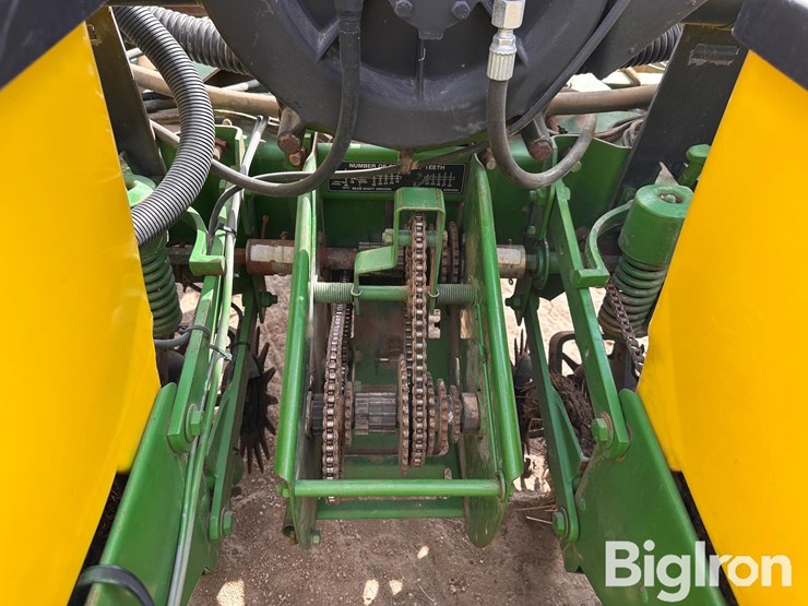 john-deere-7200-image-20