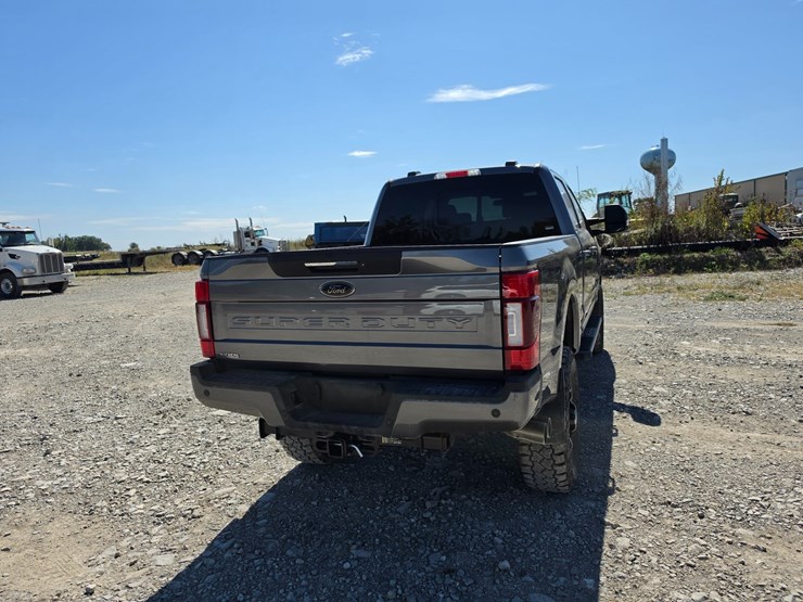 2022-ford-f250-image-13