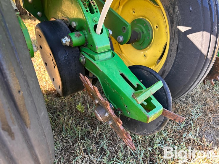 john-deere-1770-image-13