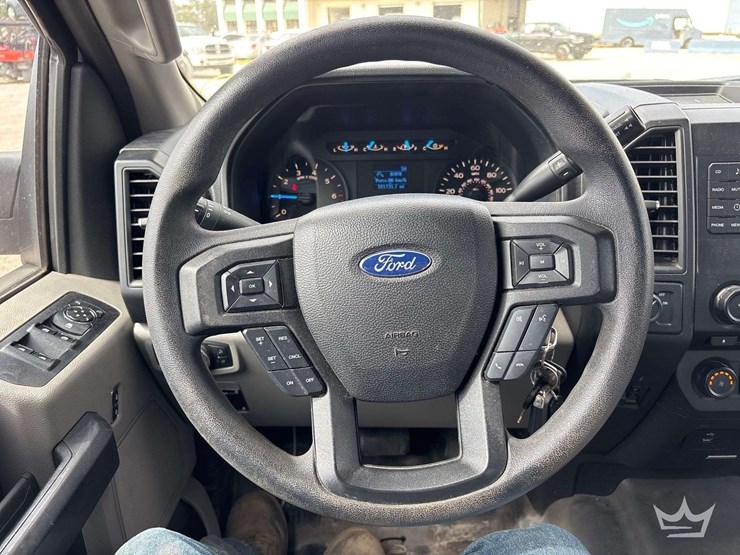 2017-ford-f150-image-13