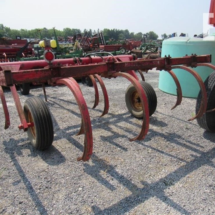 MASSEY-FERGUSON 129