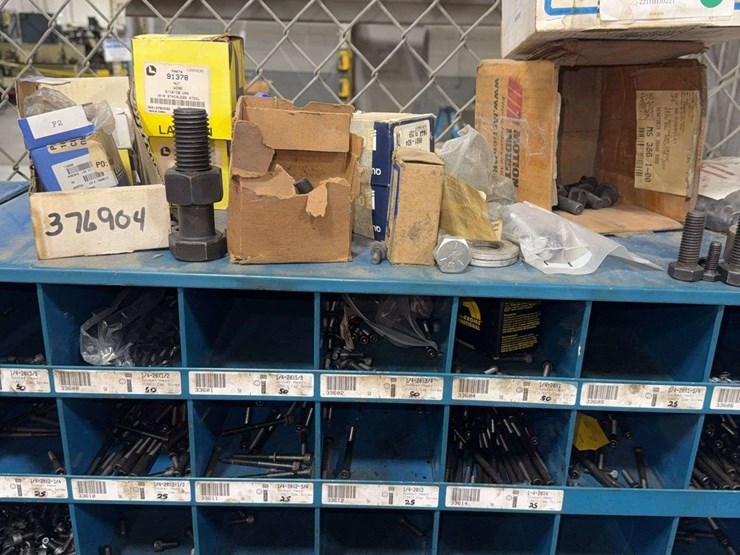 hardware-organizer-8x5-with-8x9-organizer-loaded-with-socket-head-cap-screws-image-3