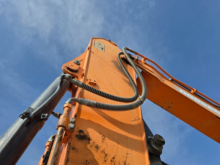 doosan-dx140-lcr-image-127