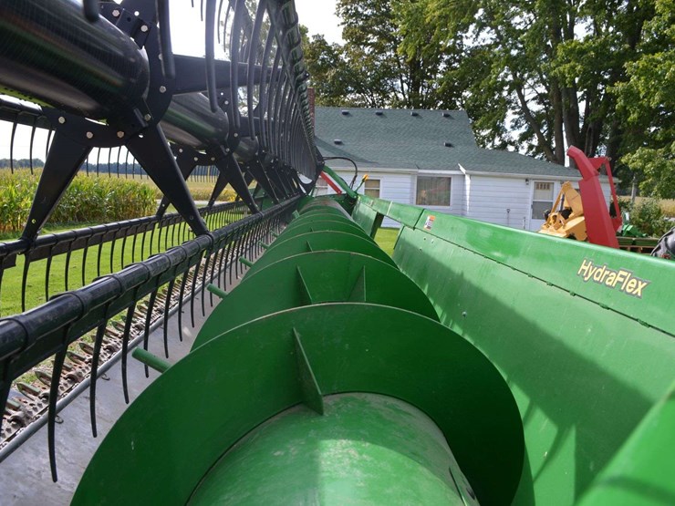 2016-john-deere-630f-image-5