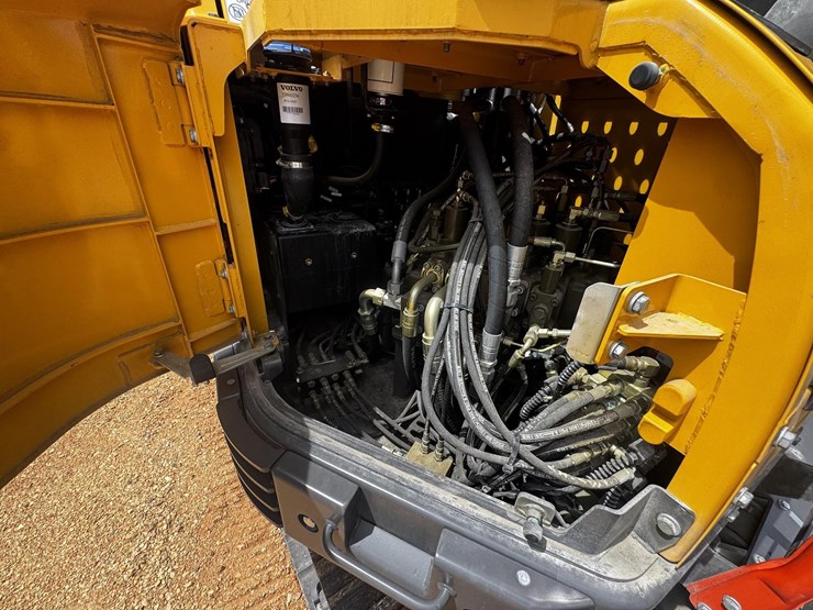 2025-volvo-ecr235el-image-21
