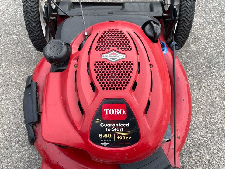 #4006-•-toro-recycler-22"-high-wheel-lawn-mower-(03)-image-5