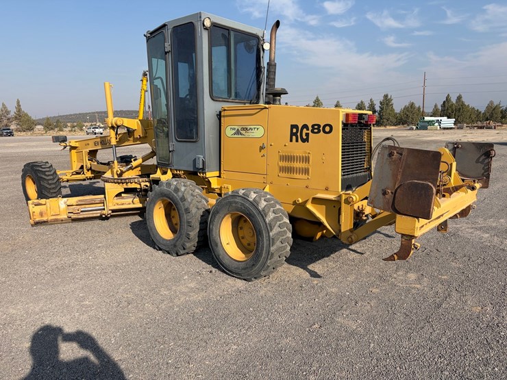 2000-new-holland-rg80-image-7