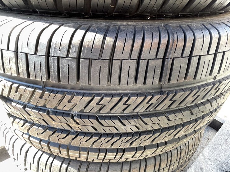 #4077-•-goodyear-p265/60r17-tires-(08)-image-6