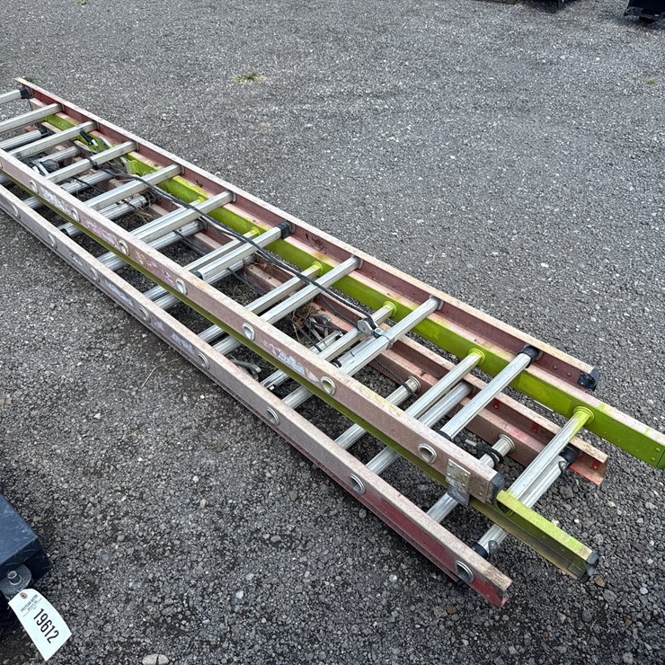 #6091 • QTY (2) 20' EXTENSION LADDERS