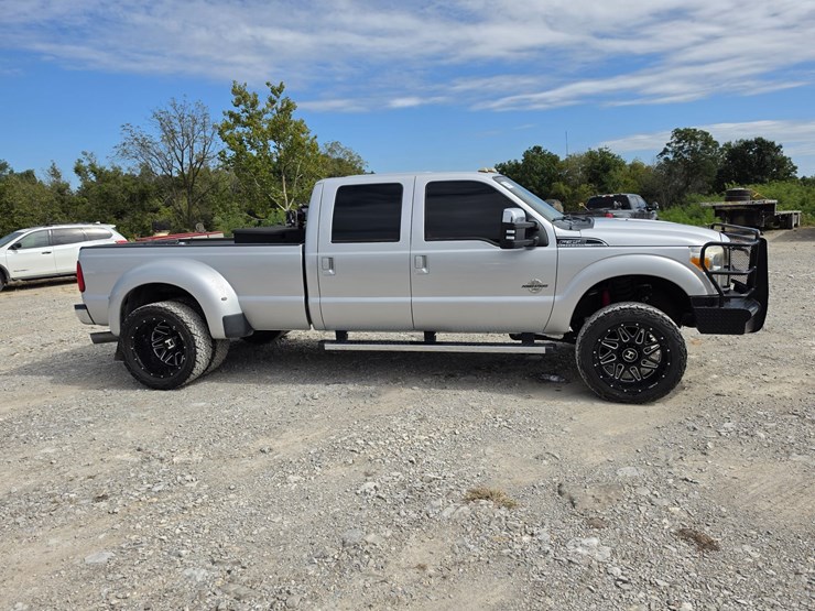 2015-ford-f350-image-21