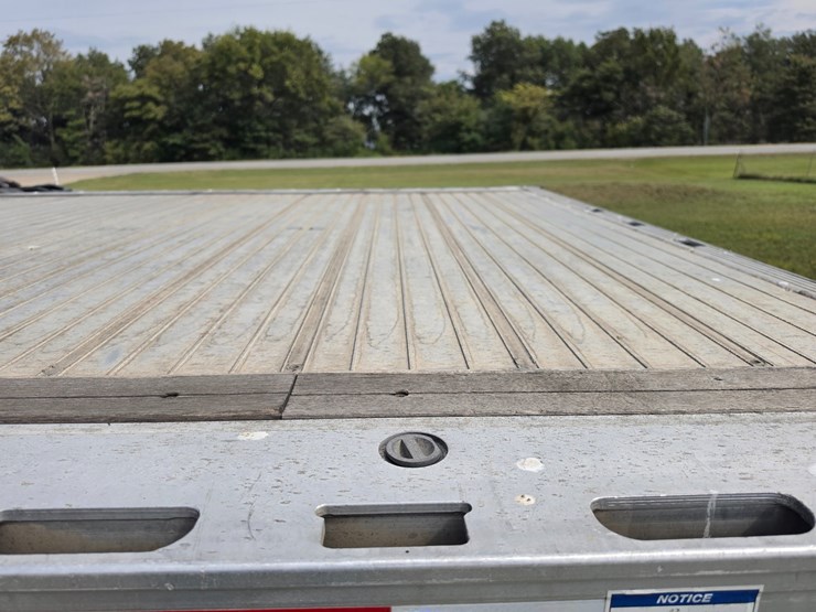 2023-fontaine-flat-bed-trailer-image-65