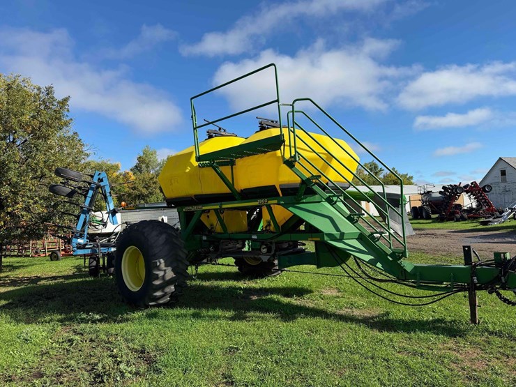 john-deere-1900-image-7