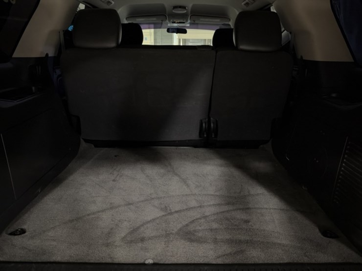 2012-chevrolet-tahoe-image-10