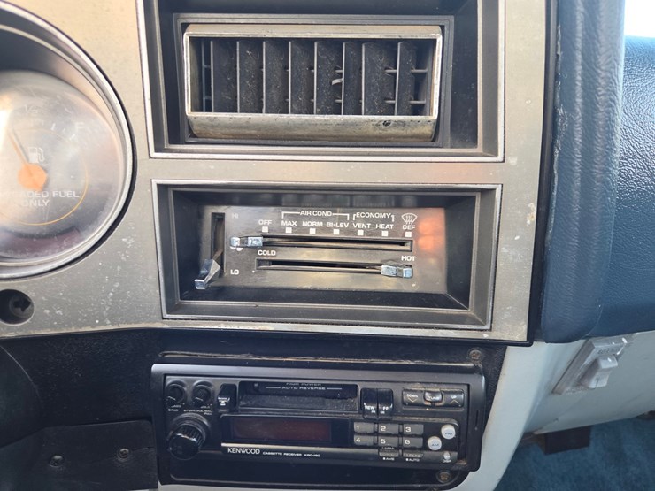 1985-chevrolet-k10-image-45