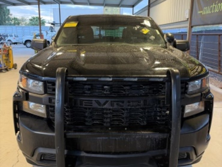 2021-chevrolet-silverado-1500-image-3