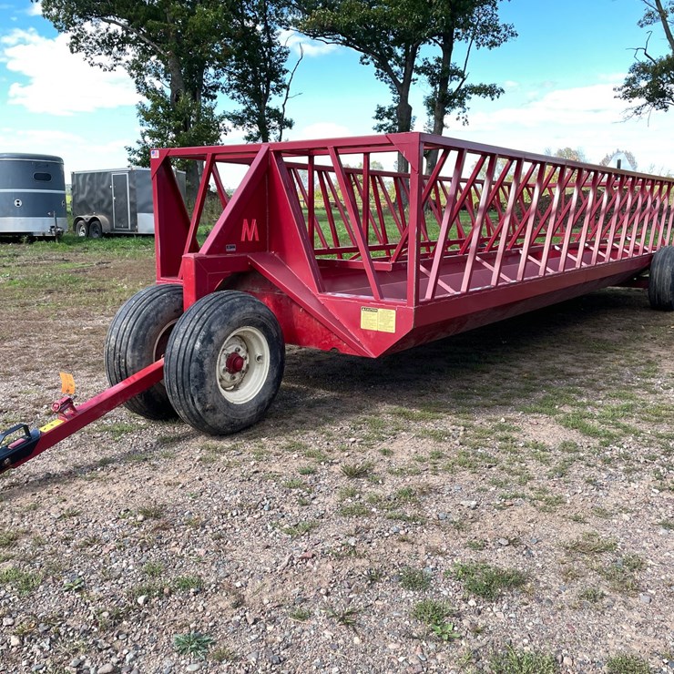 #1609 • Notch 24' Feeder Wagon