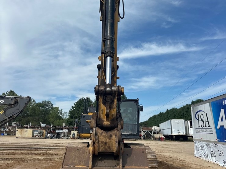2012-caterpillar-c13-image-8