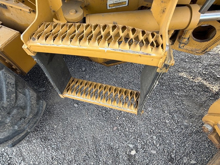 2000-new-holland-rg80-image-28