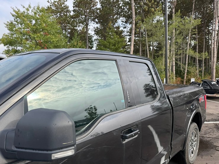 2015-ford-f150-xlt-image-13