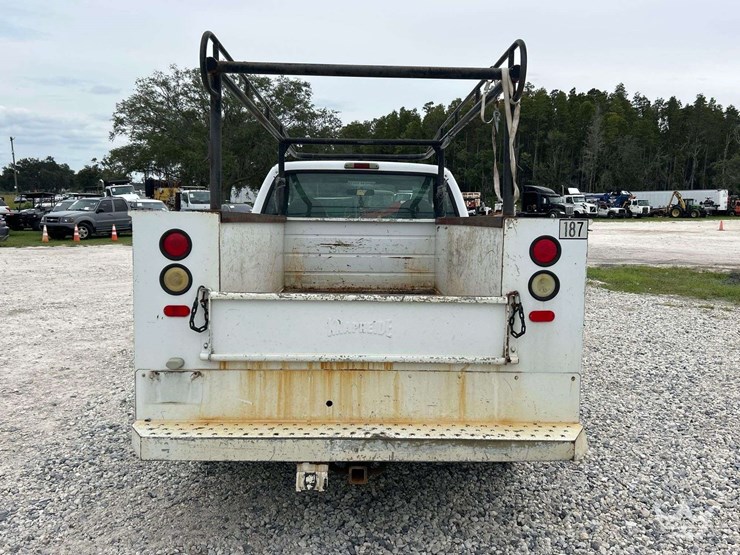 2004-ford-f250-image-25