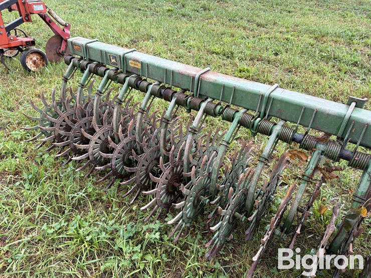 john-deere-400-image-16