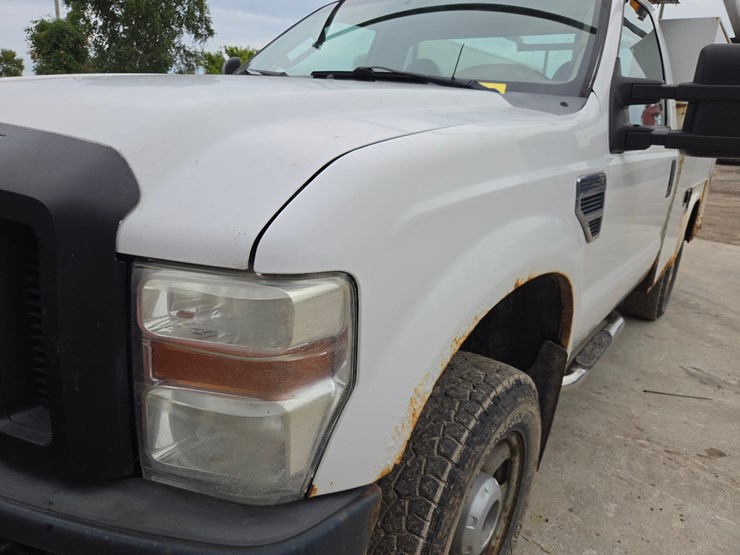2009-ford-f250-image-16
