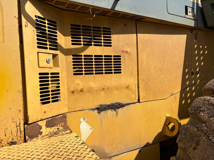 komatsu-wa500-1le-image-21