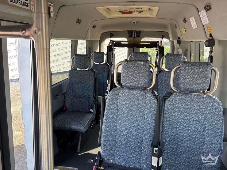 2018-ford-transit-image-18