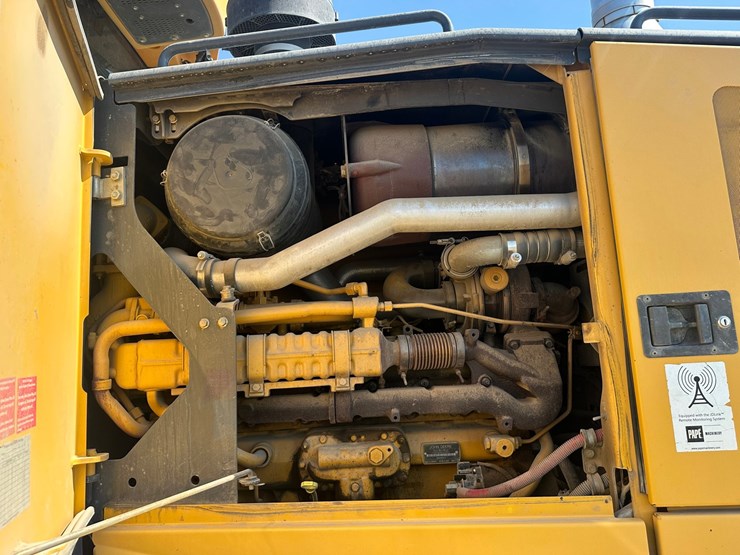 2013-deere-872gp-image-50