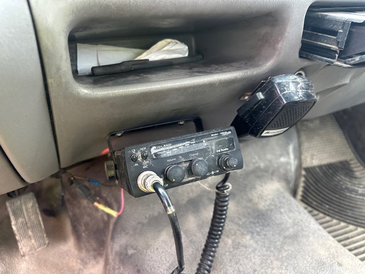 2001-ford-f350-image-40