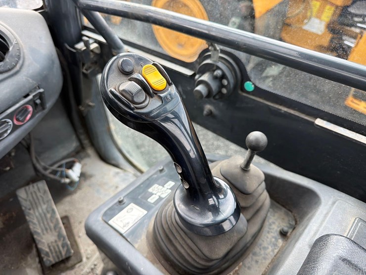 2018-komatsu-wa80m-7-image-15