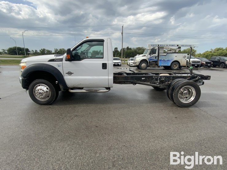 2015-ford-f550-xl-image-8