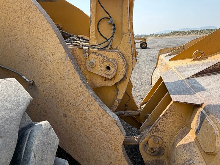 2018-caterpillar-980m-image-26