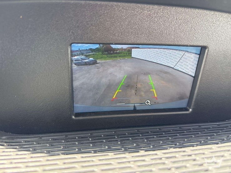 2019-ford-transit-image-16