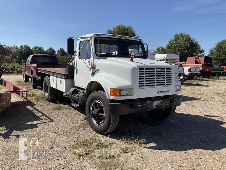 1992-international-4700-image-1