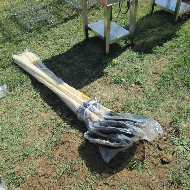 #50164 • Lot of (6) Unused Valley Wood Handle Point Shovels INV#50164