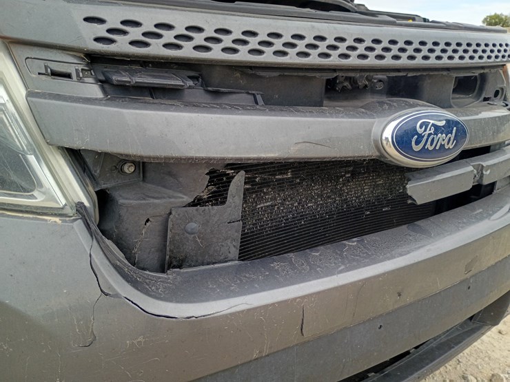 2013-ford-explorer-image-89