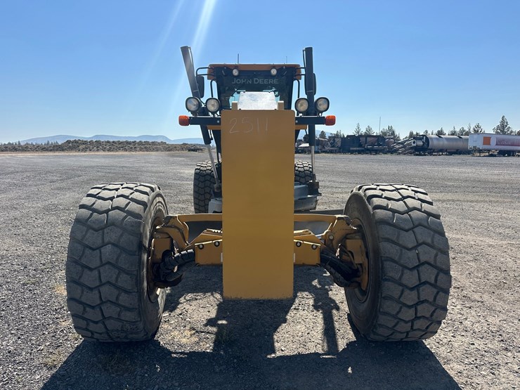 2013-deere-872gp-image-8