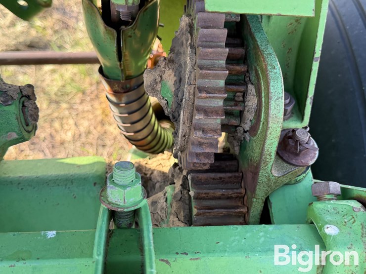 deere-tires-image-12