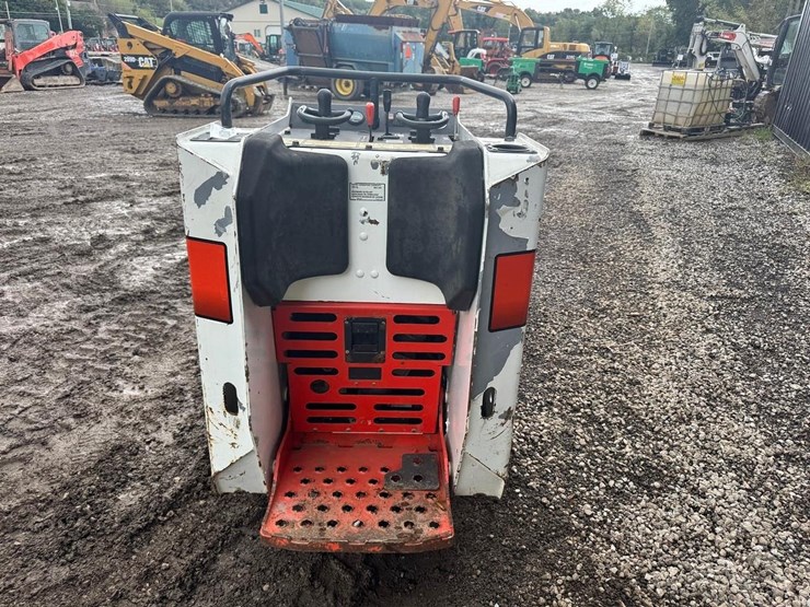 2019-bobcat-mt85-image-5