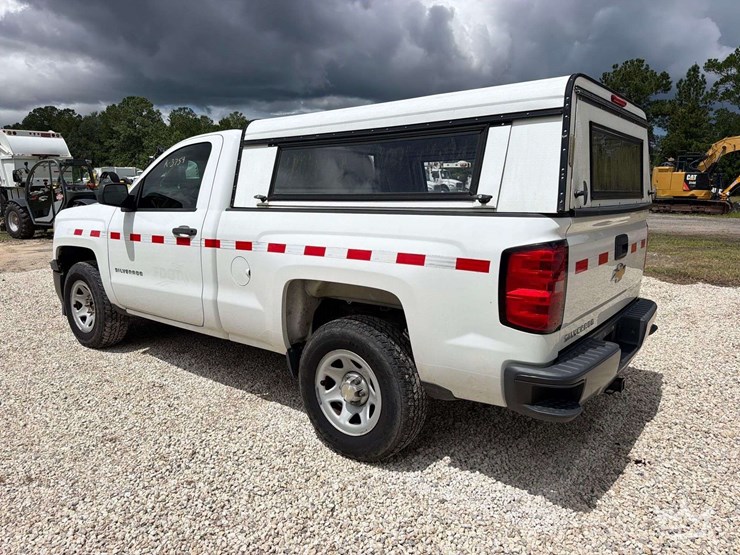 2015-chevrolet-silverado-1500-image-4